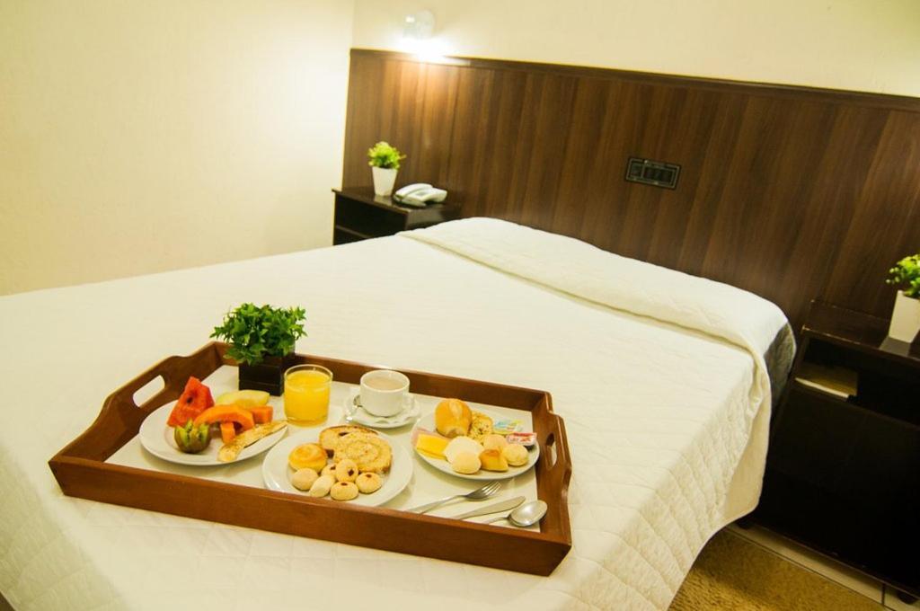 Mediterrâneo Park Hotel Três Lagoas Extérieur photo