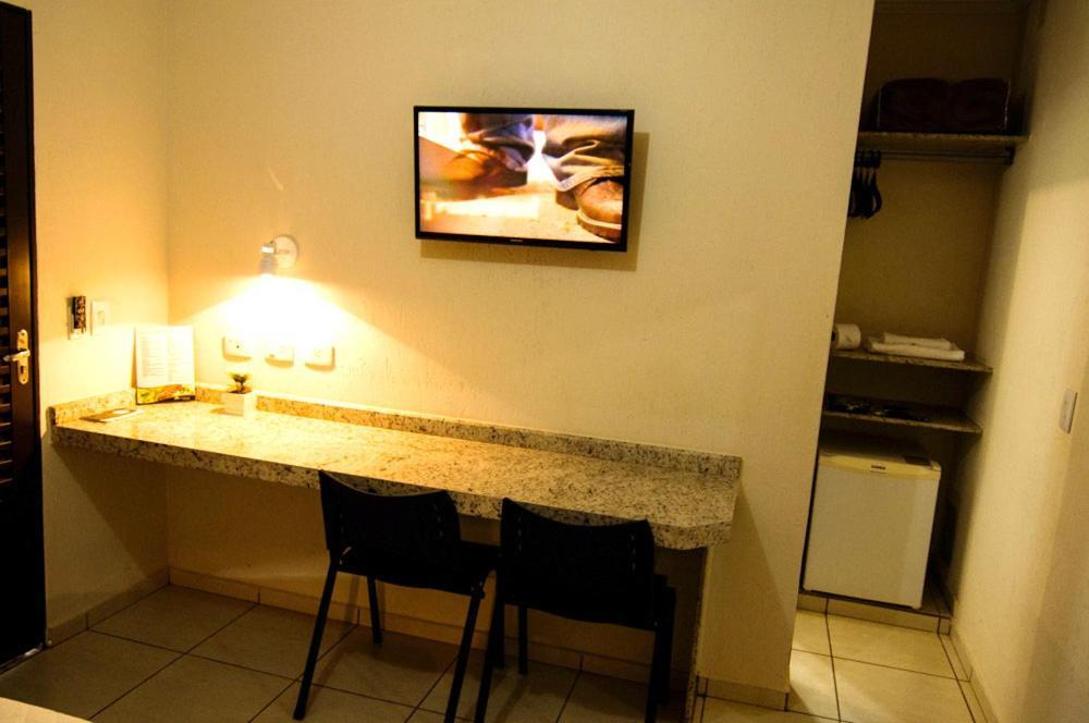 Mediterrâneo Park Hotel Três Lagoas Extérieur photo